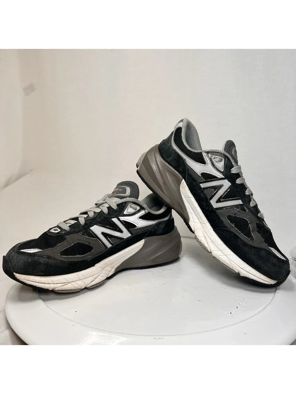 New Balance 990v6 Black M990BK6 Suede Running Shoes 990 - Women’s Size 5.5